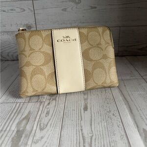 Coach Signature Canvas Wristlet Zip Pouch Khaki Cream